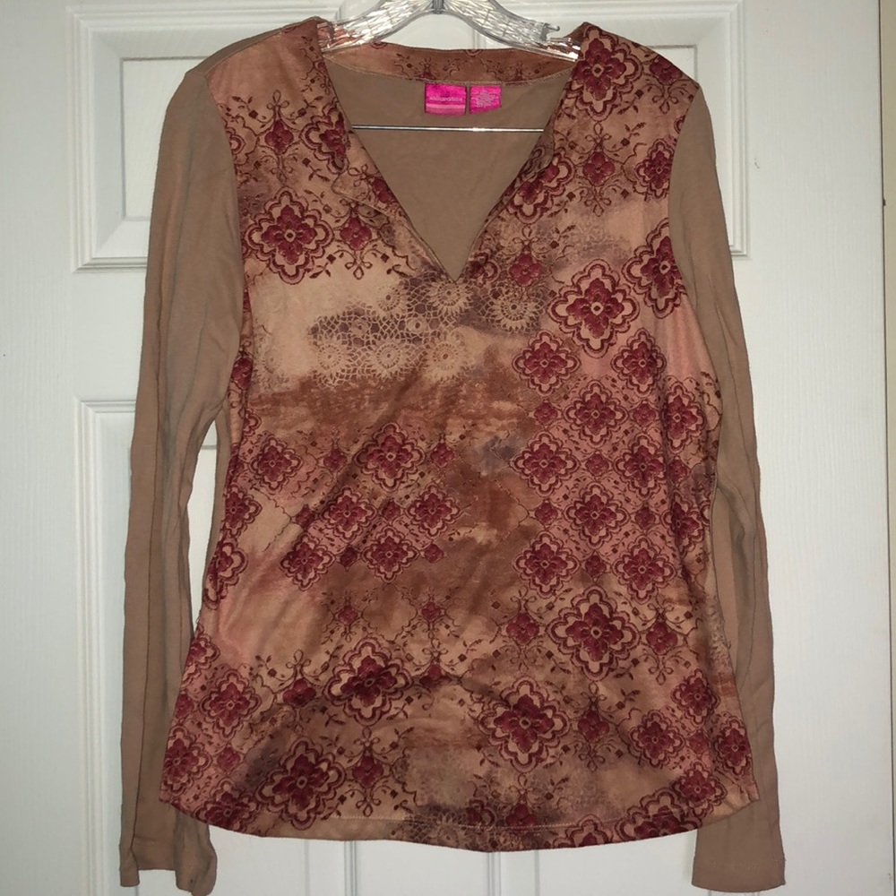 Long sleeve split neck shirt with bell sleeves, XL